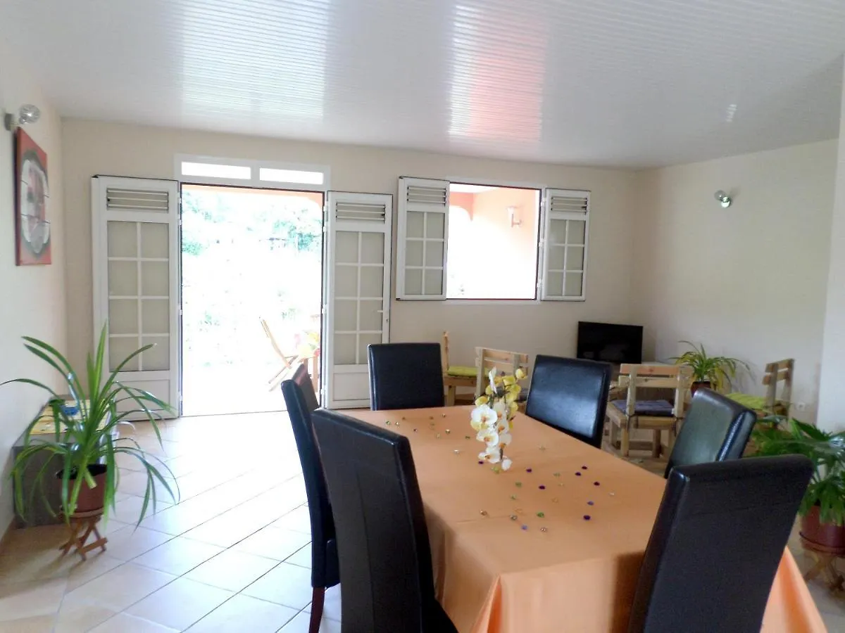 Holiday home Maison Charmante Au Diamant - Vue Jardin - Climatisee Le Diamant