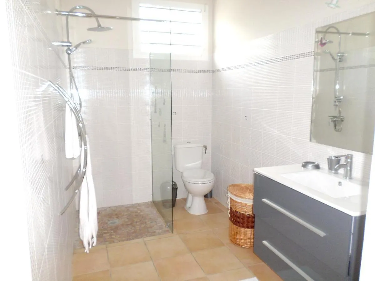 Holiday home Maison Charmante Au Diamant - Vue Jardin - Climatisee Le Diamant Martinique